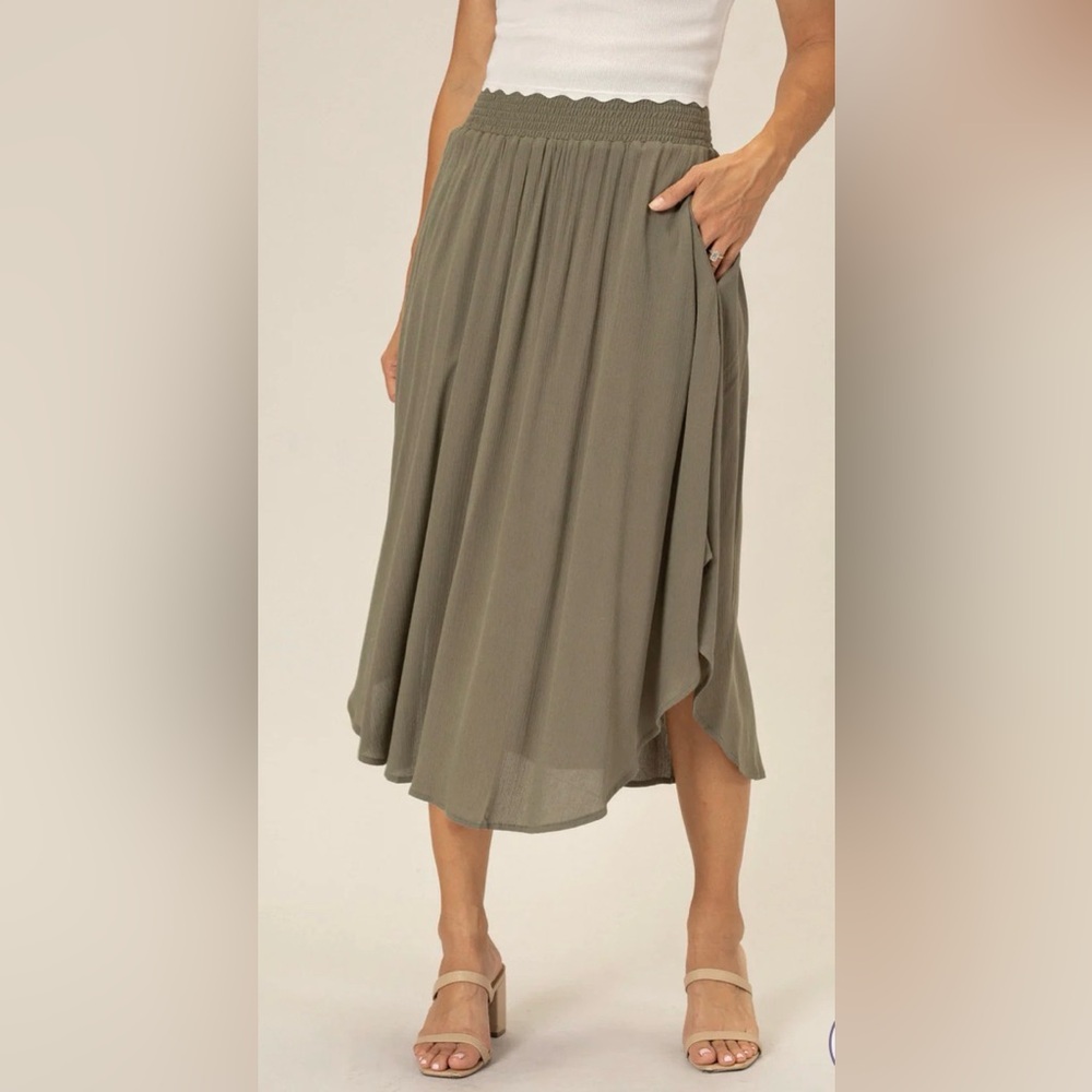 Seventeen stars sage, green, midi skirt medium NWT